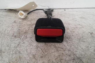 Attache ceinture avant gauche PEUGEOT 508 1