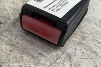Attache ceinture avant gauche PEUGEOT 308 1