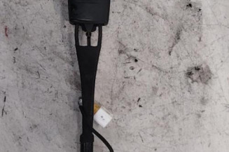 Attache ceinture avant gauche PEUGEOT 5008 1