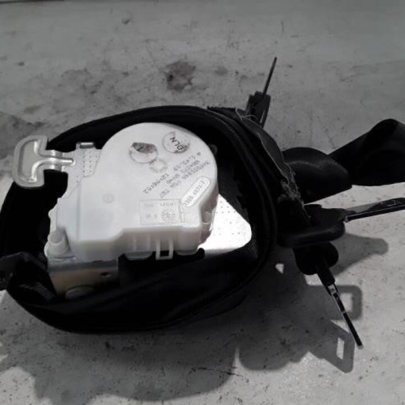Ceinture arriere centrale PEUGEOT 5008 1