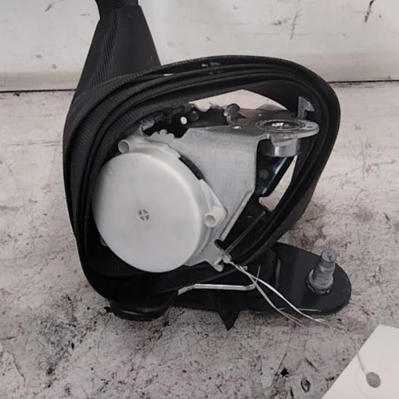 Ceinture arriere gauche PEUGEOT 5008 1 Ceinture arriere gauche PEUGEOT 5008 1