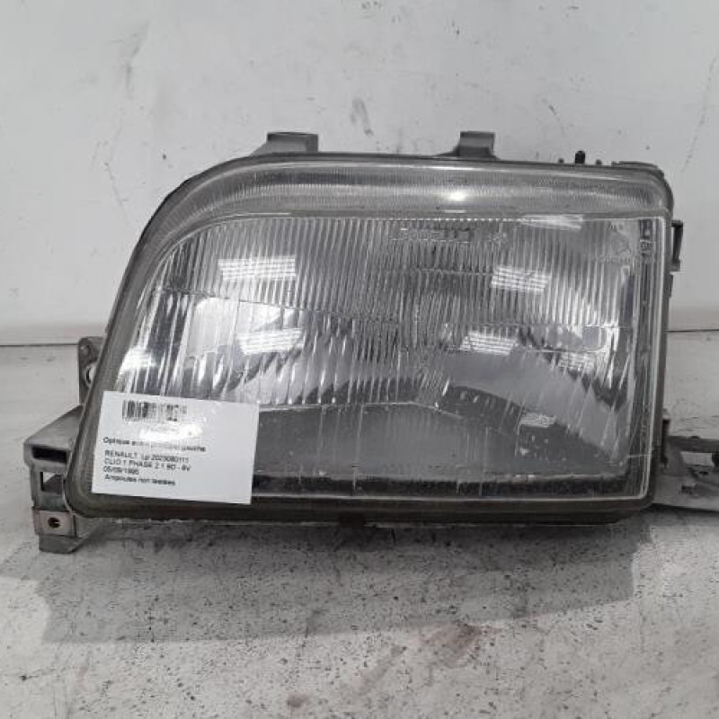 Optique avant principal gauche (feux)(phare) RENAULT CLIO 1