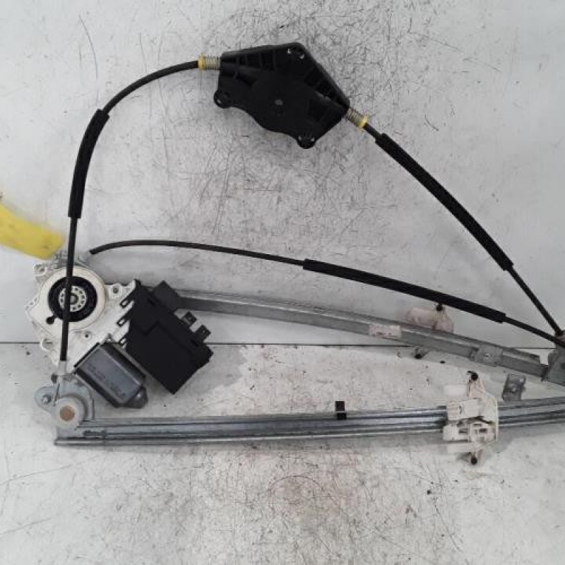 Leve vitre electrique avant droit PEUGEOT 807