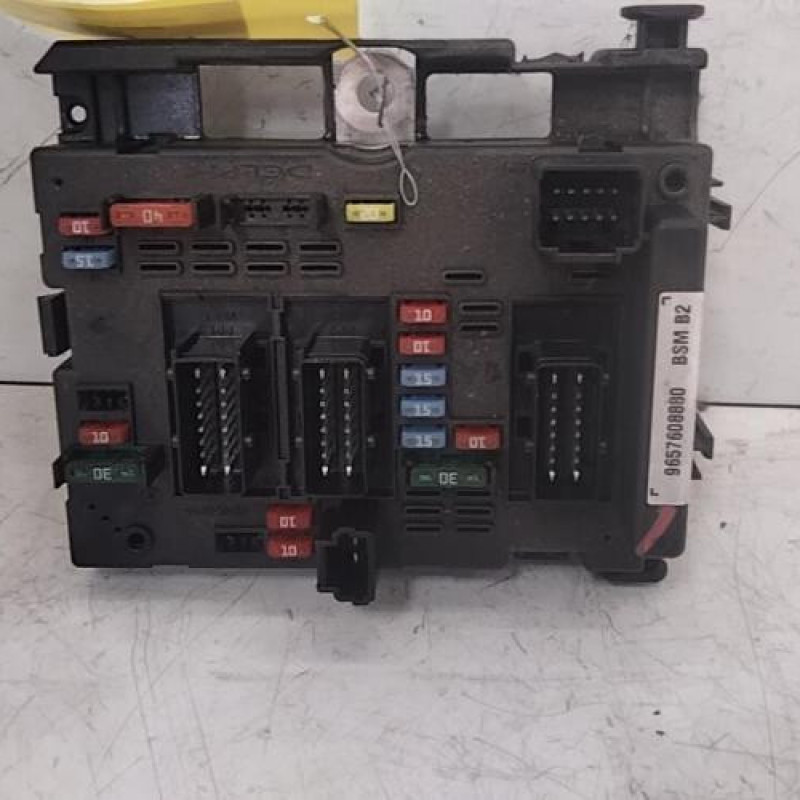 Boitier servitude moteur (BSM) PEUGEOT 206 Boitier servitude moteur (BSM) PEUGEOT 206