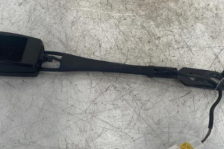 Attache ceinture avant gauche PEUGEOT 5008 1 Photo n°1