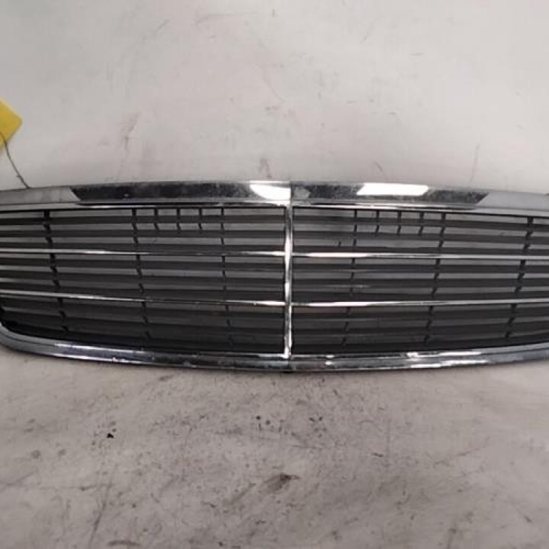 Calandre MERCEDES CLASSE C 203 Calandre MERCEDES CLASSE C 203