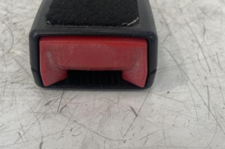 Attache ceinture avant droit PEUGEOT 3008 1