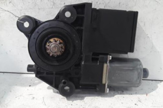 Leve vitre electrique avant droit RENAULT GRAND SCENIC 3 Photo n°1