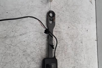 Attache ceinture avant droit PEUGEOT 407 Photo n°1