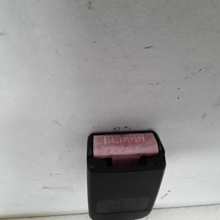 Attache ceinture avant droit PEUGEOT 307