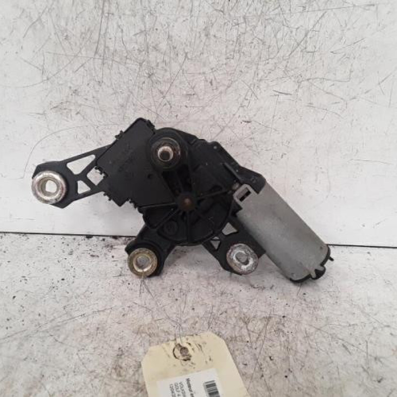 Moteur essuie glace arriere VOLKSWAGEN GOLF 4