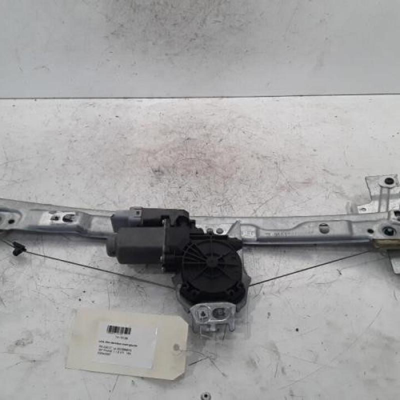 Leve vitre electrique avant gauche PEUGEOT 207