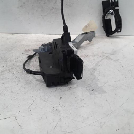 Serrure avant droit PEUGEOT 207