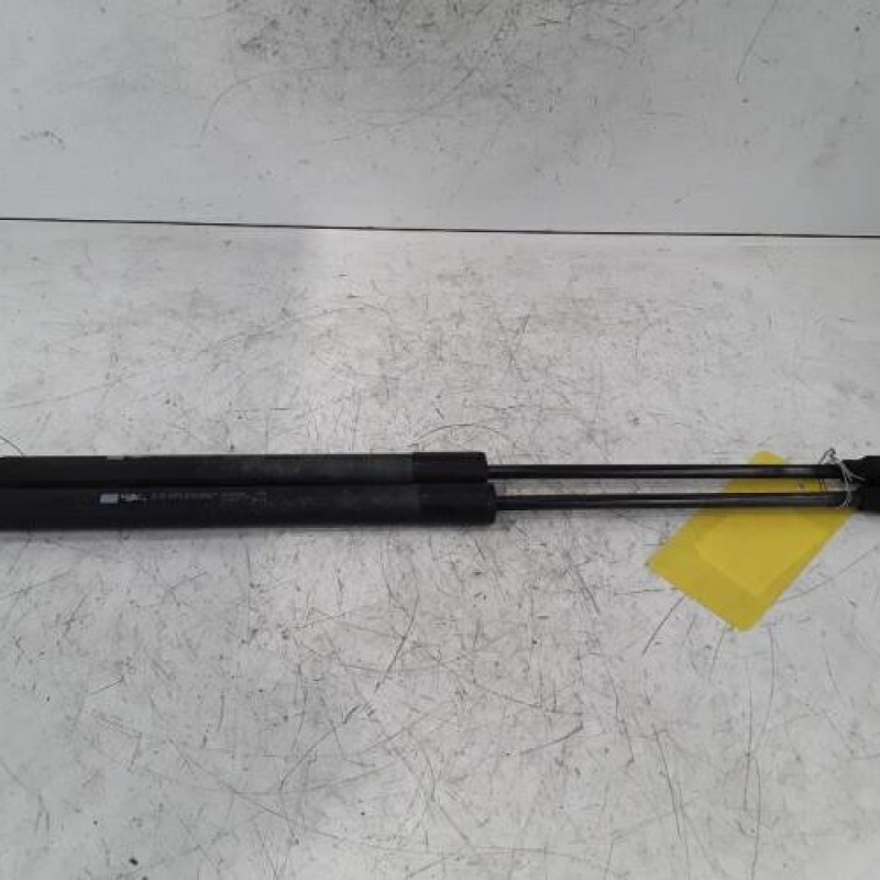 Verin de coffre PEUGEOT 208 1 Verin de coffre PEUGEOT 208 1