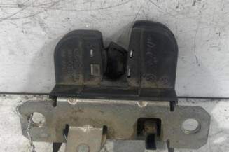 Serrure de coffre VOLKSWAGEN POLO 4