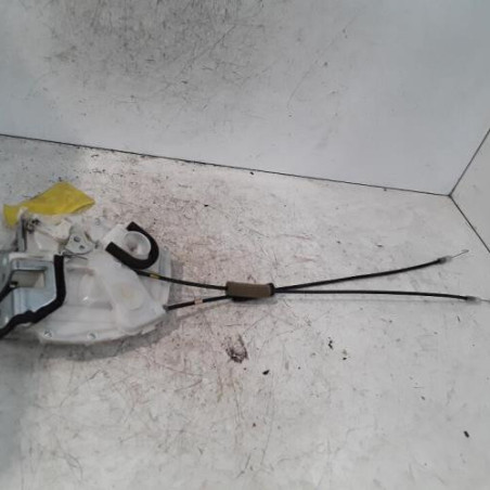 Serrure arriere droit SUZUKI SWIFT 3 Photo n°1