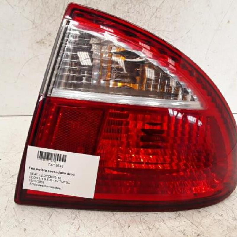 Feu arriere secondaire droit (feux) SEAT LEON 1