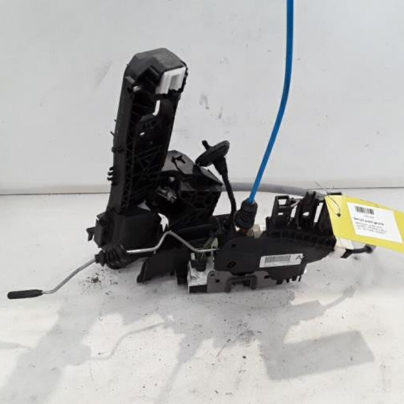 Serrure avant gauche MERCEDES CLASSE A 176