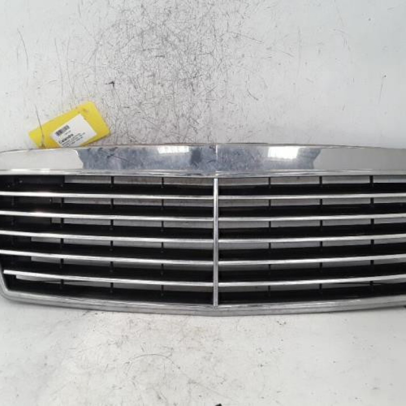 Calandre MERCEDES CLASSE E 210 Calandre MERCEDES CLASSE E 210