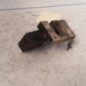 Serrure avant droit PEUGEOT 106