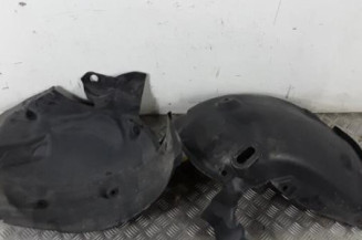 Pare boue avant gauche RENAULT MEGANE 3