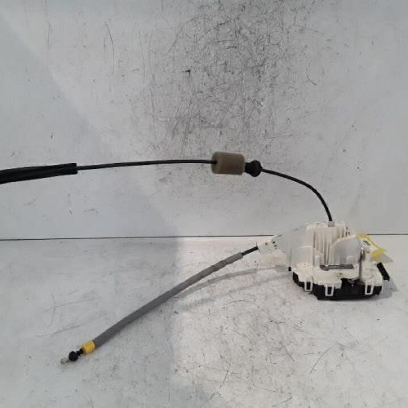Serrure avant gauche MERCEDES CLASSE C 204