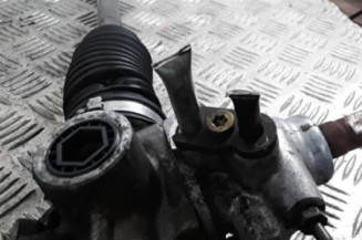 Cremaillere assistee PEUGEOT 406 Photo n°5