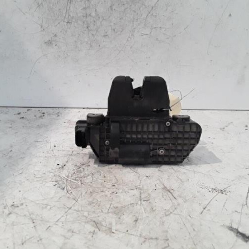 Serrure de hayon CITROEN C3 2 Serrure de hayon CITROEN C3 2