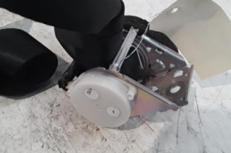Ceinture arriere droit PEUGEOT 3008 1