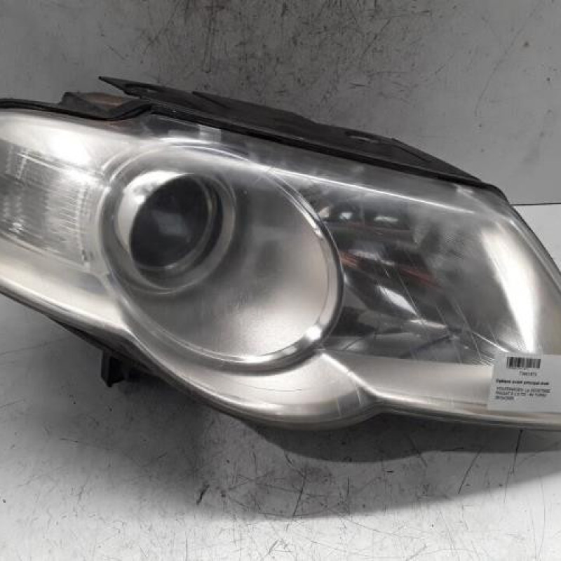 Optique avant principal droit (feux)(phare) VOLKSWAGEN PASSAT 5