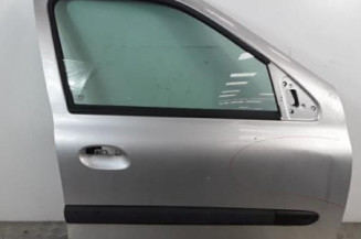 Porte avant droit RENAULT CLIO 2 CAMPUS Photo n°1