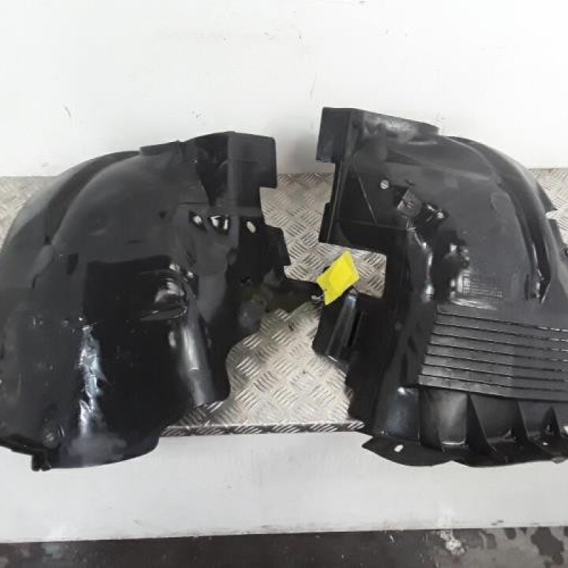 Pare boue avant gauche RENAULT SCENIC 1 Pare boue avant gauche RENAULT SCENIC 1