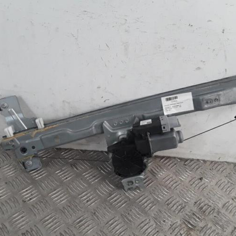 Leve vitre electrique avant droit PEUGEOT 207