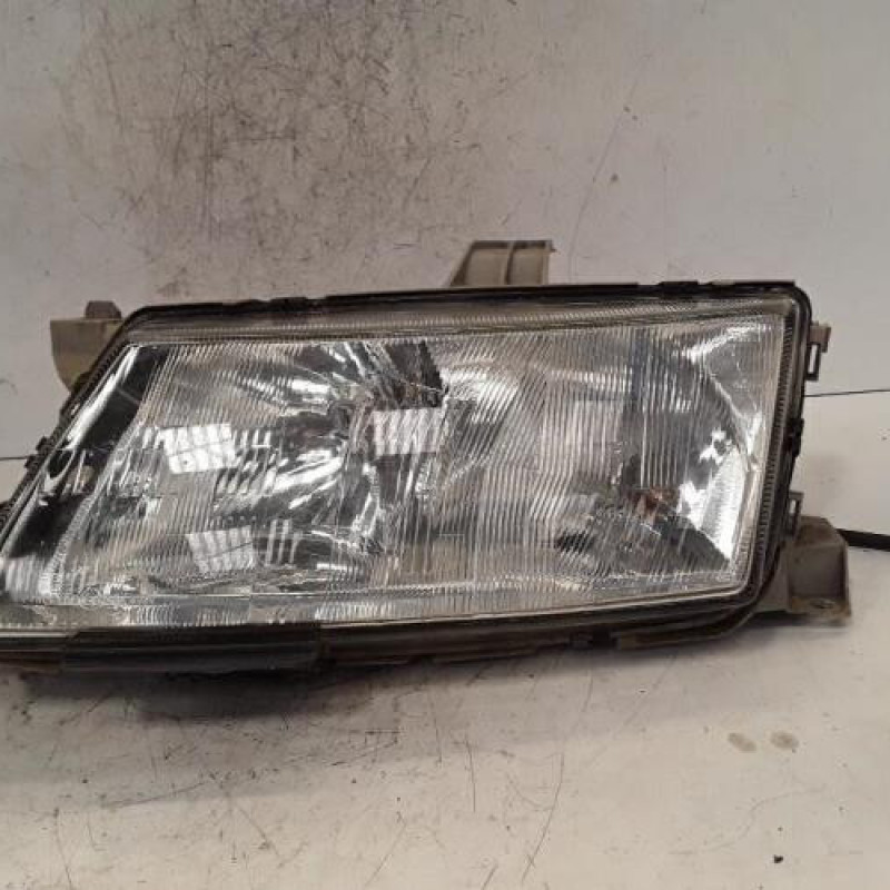 Optique avant principal gauche (feux)(phare) SAAB 9.5 1