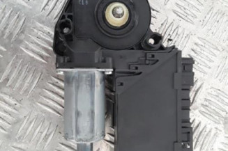 Leve vitre electrique avant droit AUDI A4 2 Photo n°3