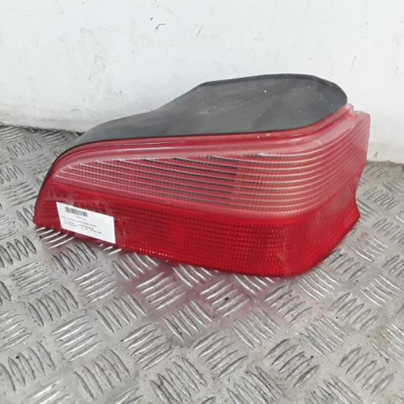 Feu arriere principal droit (feux) PEUGEOT 106