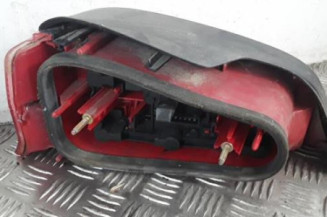 Feu arriere principal droit (feux) PEUGEOT 106