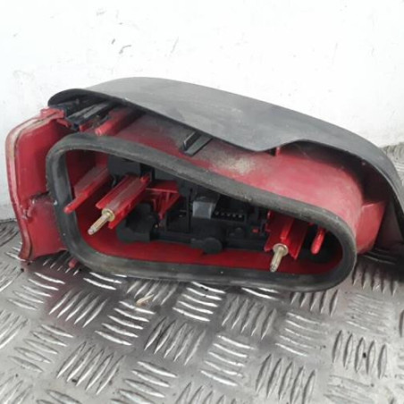 Feu arriere principal droit (feux) PEUGEOT 106