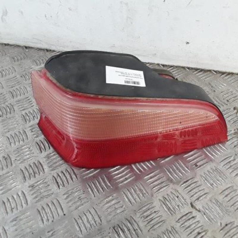 Feu arriere principal gauche (feux) PEUGEOT 106