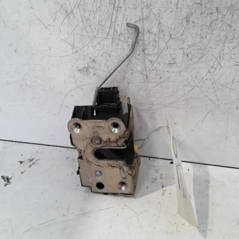 Serrure avant droit RENAULT MASTER 2