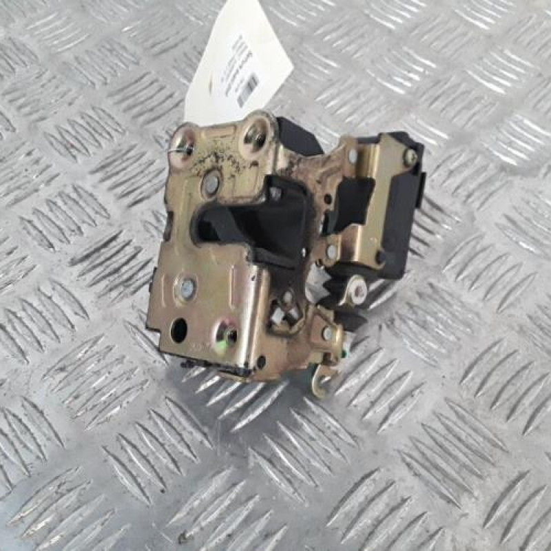 Serrure avant droit RENAULT TWINGO 1 Serrure avant droit RENAULT TWINGO 1