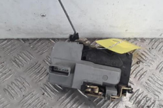 Serrure avant gauche PEUGEOT 206