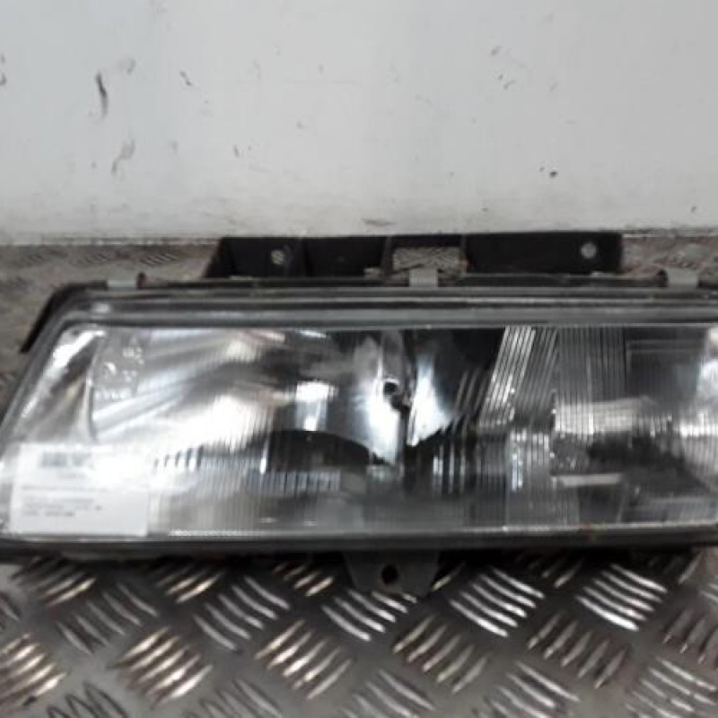 Optique avant principal gauche (feux)(phare) CITROEN XANTIA
