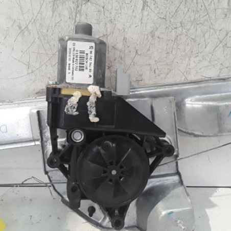 Leve vitre electrique avant droit PEUGEOT 208 1