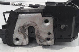 Serrure arriere droit RENAULT CLIO 4