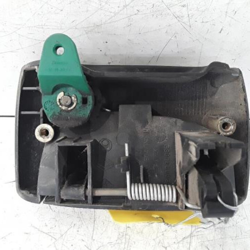 Poignee porte laterale droit RENAULT KANGOO 1