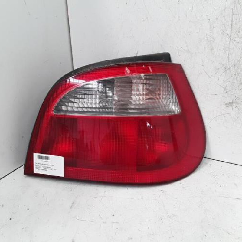 Feu arriere principal droit (feux) RENAULT MEGANE 1