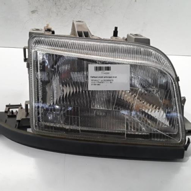 Optique avant principal droit (feux)(phare) RENAULT CLIO 1