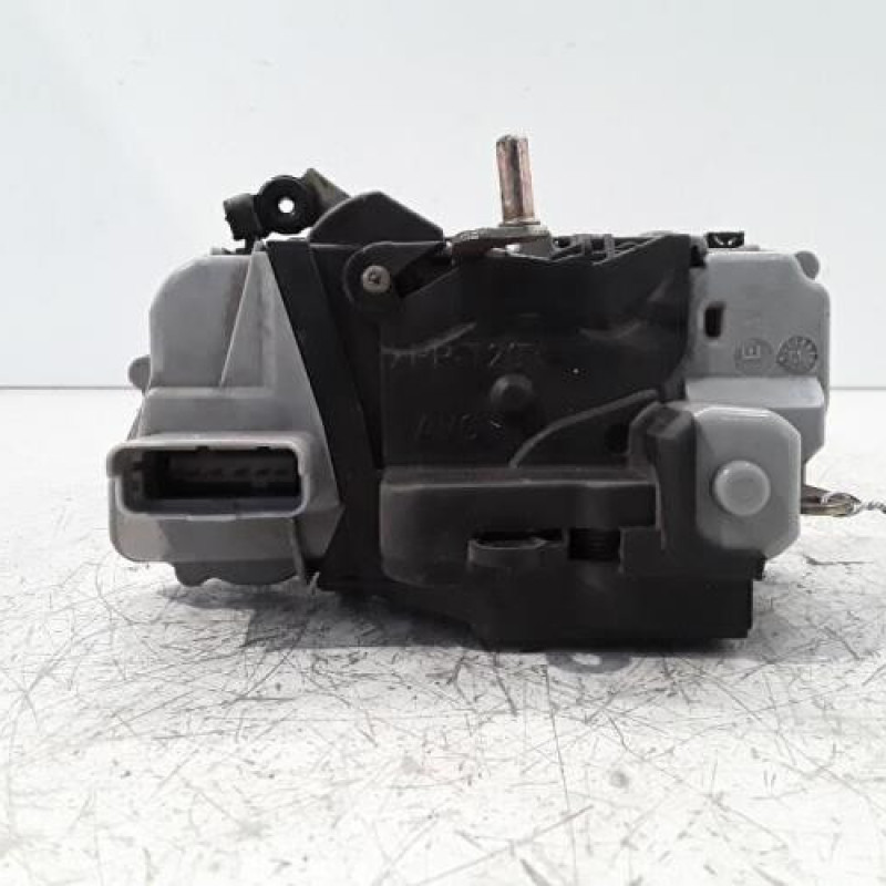 Serrure avant gauche CITROEN XSARA PICASSO