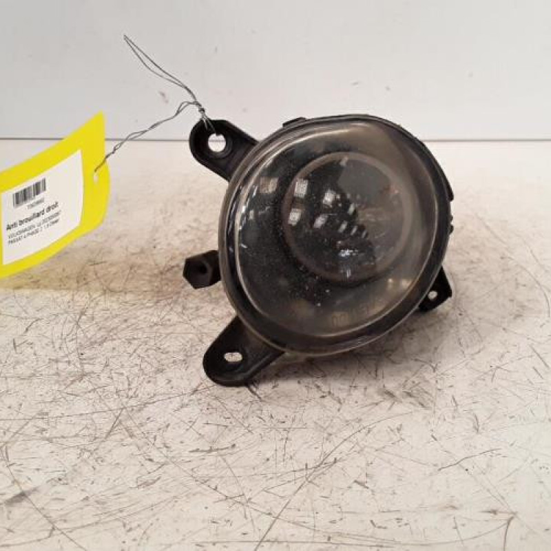 Anti brouillard droit (feux) VOLKSWAGEN PASSAT 4 Anti brouillard droit (feux) VOLKSWAGEN PASSAT 4